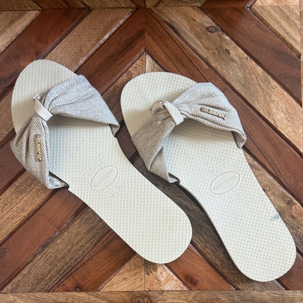 Havaianas Women's Sandals in Light Beige